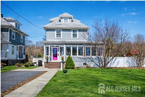 Homes For Sale - 302 Mountainview Terrace<br/> Middlesex County, Dunellen, NJ 08812