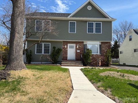 Homes For Sale - 15 Bradley Drive<br/> Middlesex County, Edison, NJ 08817