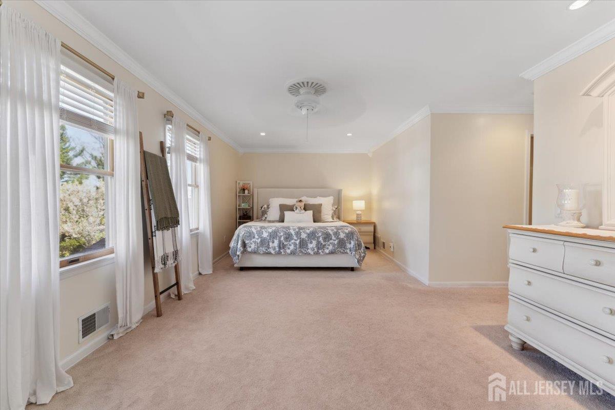 675 Raritan Road, Clark, New Jersey image 24