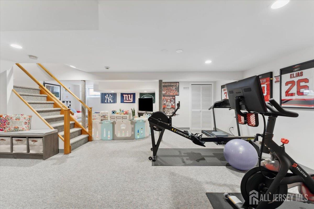 675 Raritan Road, Clark, New Jersey image 48