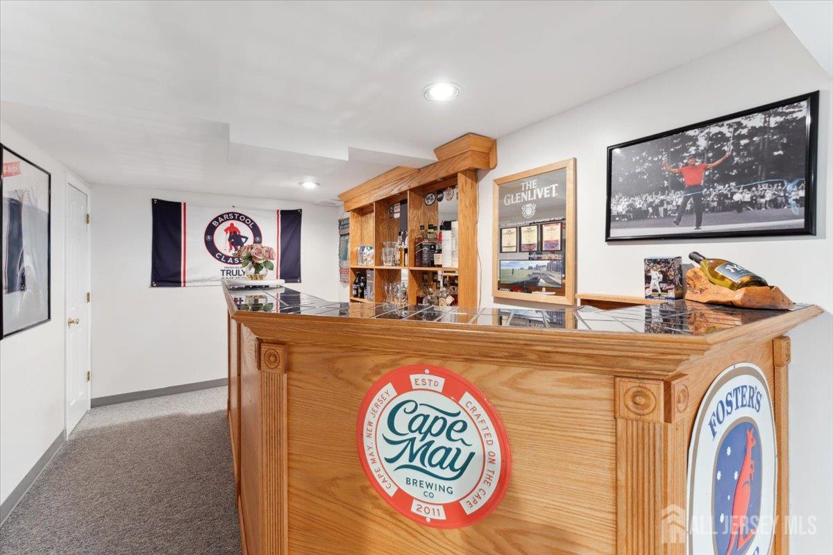 675 Raritan Road, Clark, New Jersey image 46
