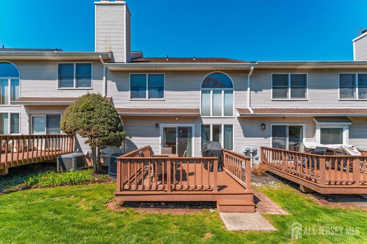 675 Raritan Road, Clark, New Jersey image 49