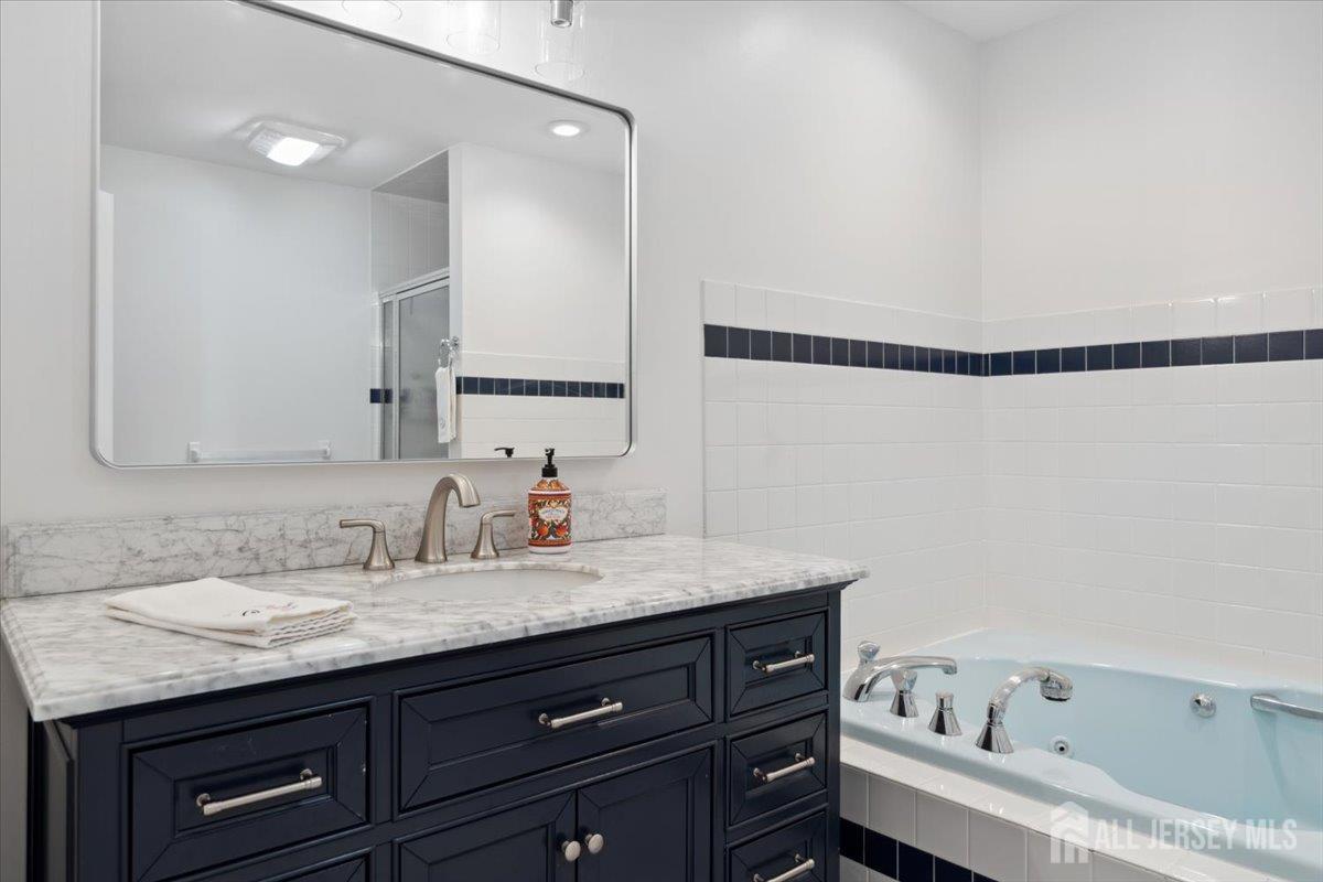 675 Raritan Road, Clark, New Jersey image 30