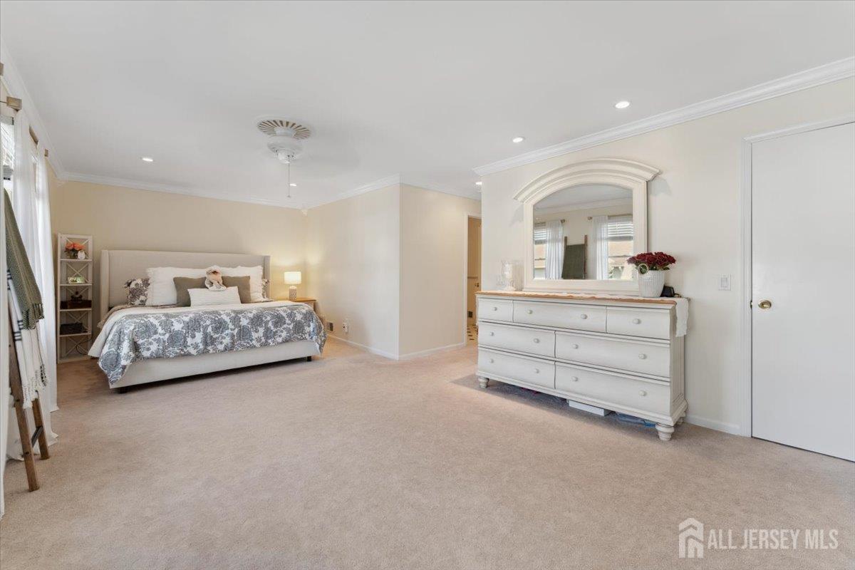 675 Raritan Road, Clark, New Jersey image 27