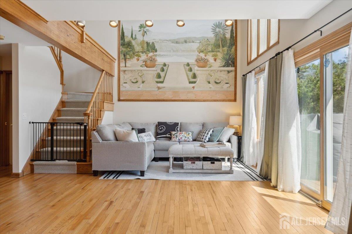 675 Raritan Road, Clark, New Jersey image 15
