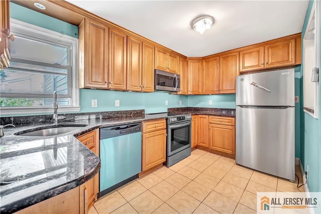 146 Arlington Drive, Fords, New Jersey image 11