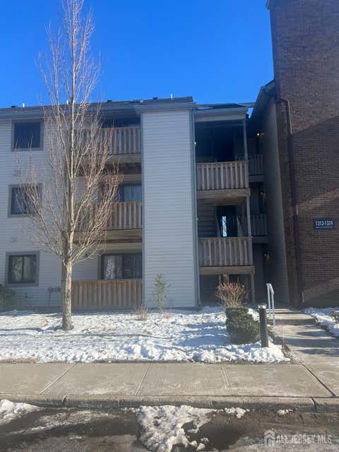 Homes For Rent - 1315 Ravens Crest Drive<br/> Middlesex County, Plainsboro, NJ 08536