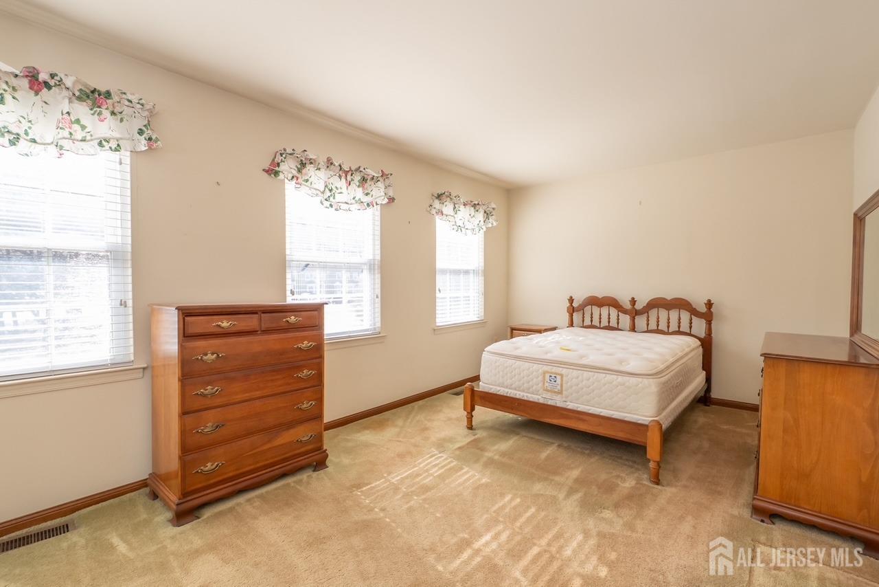 216 Yorkshire Court, Old Bridge, New Jersey image 19