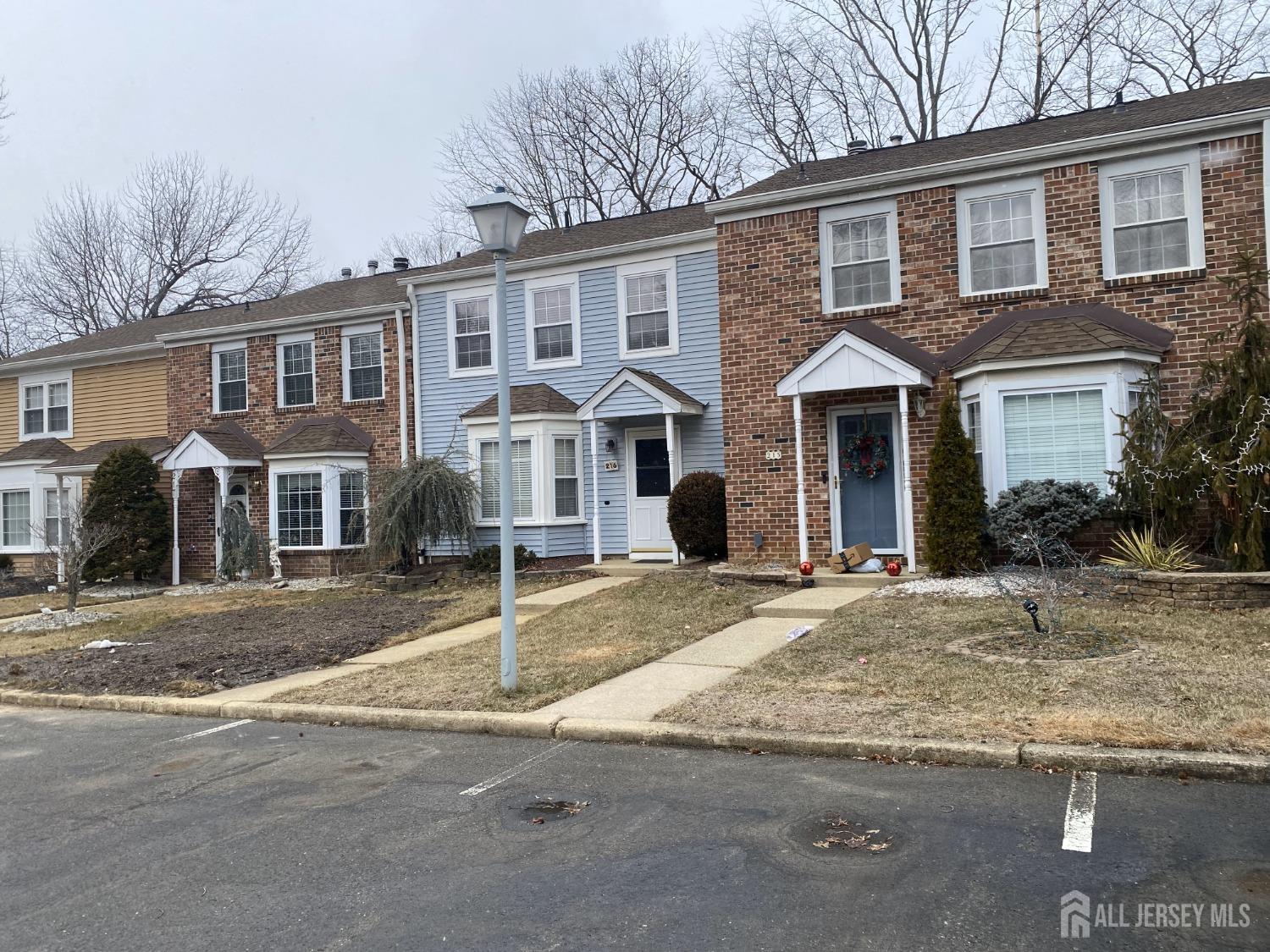 216 Yorkshire Court, Old Bridge, New Jersey image 2