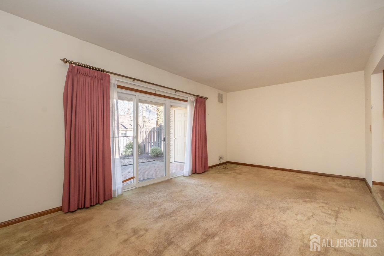 216 Yorkshire Court, Old Bridge, New Jersey image 12
