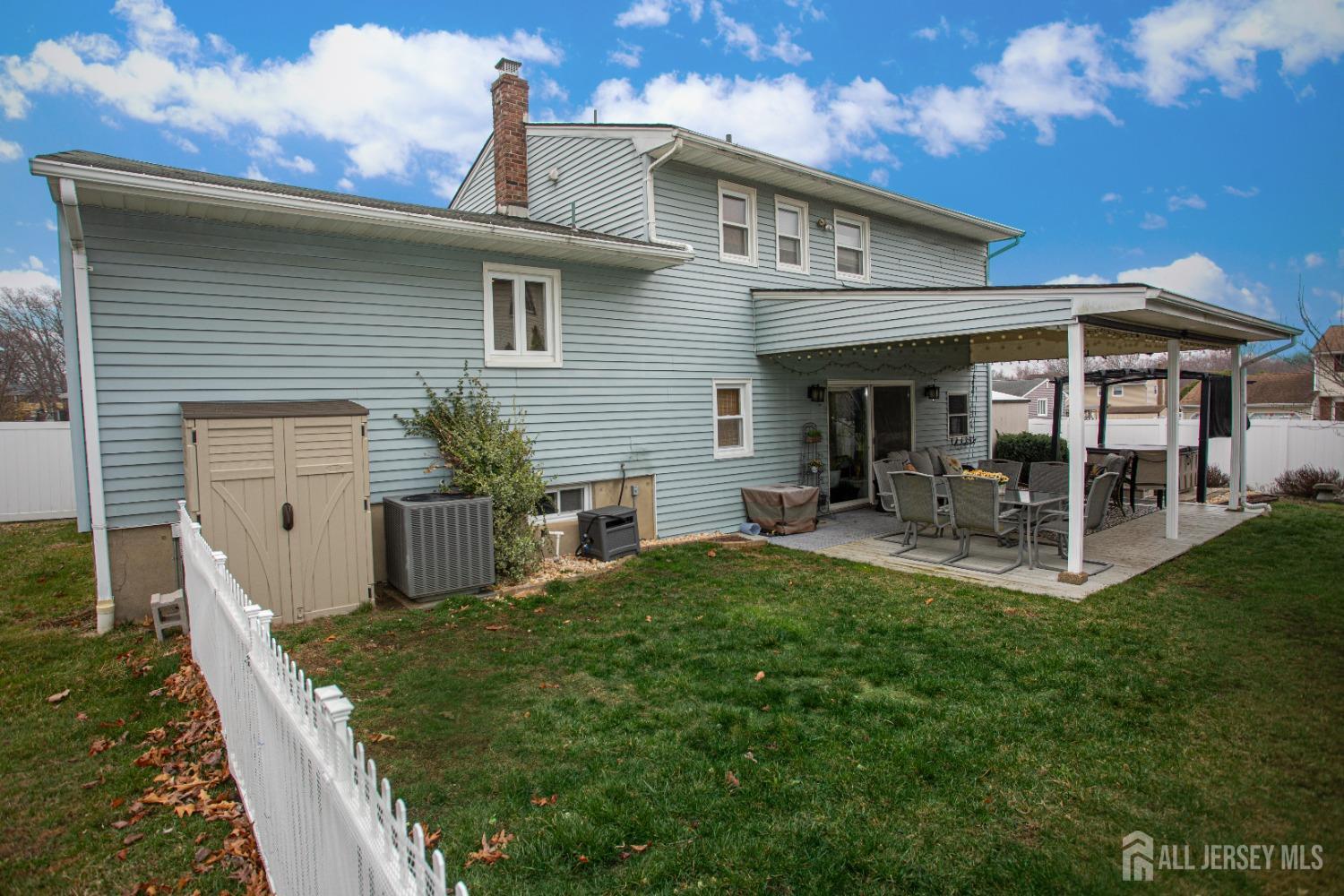 1 Wisz Place, Sayreville, New Jersey image 9