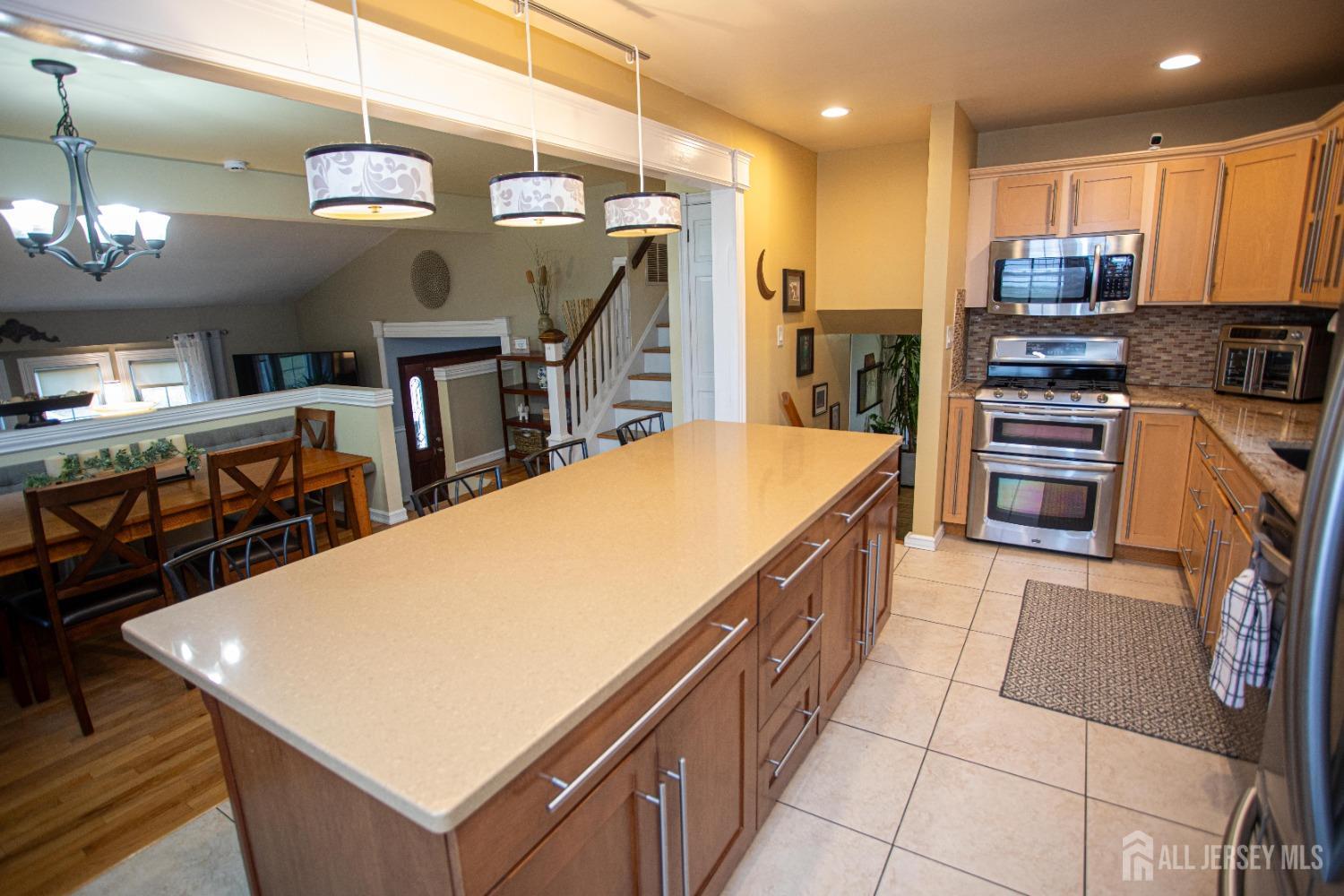 1 Wisz Place, Sayreville, New Jersey image 3