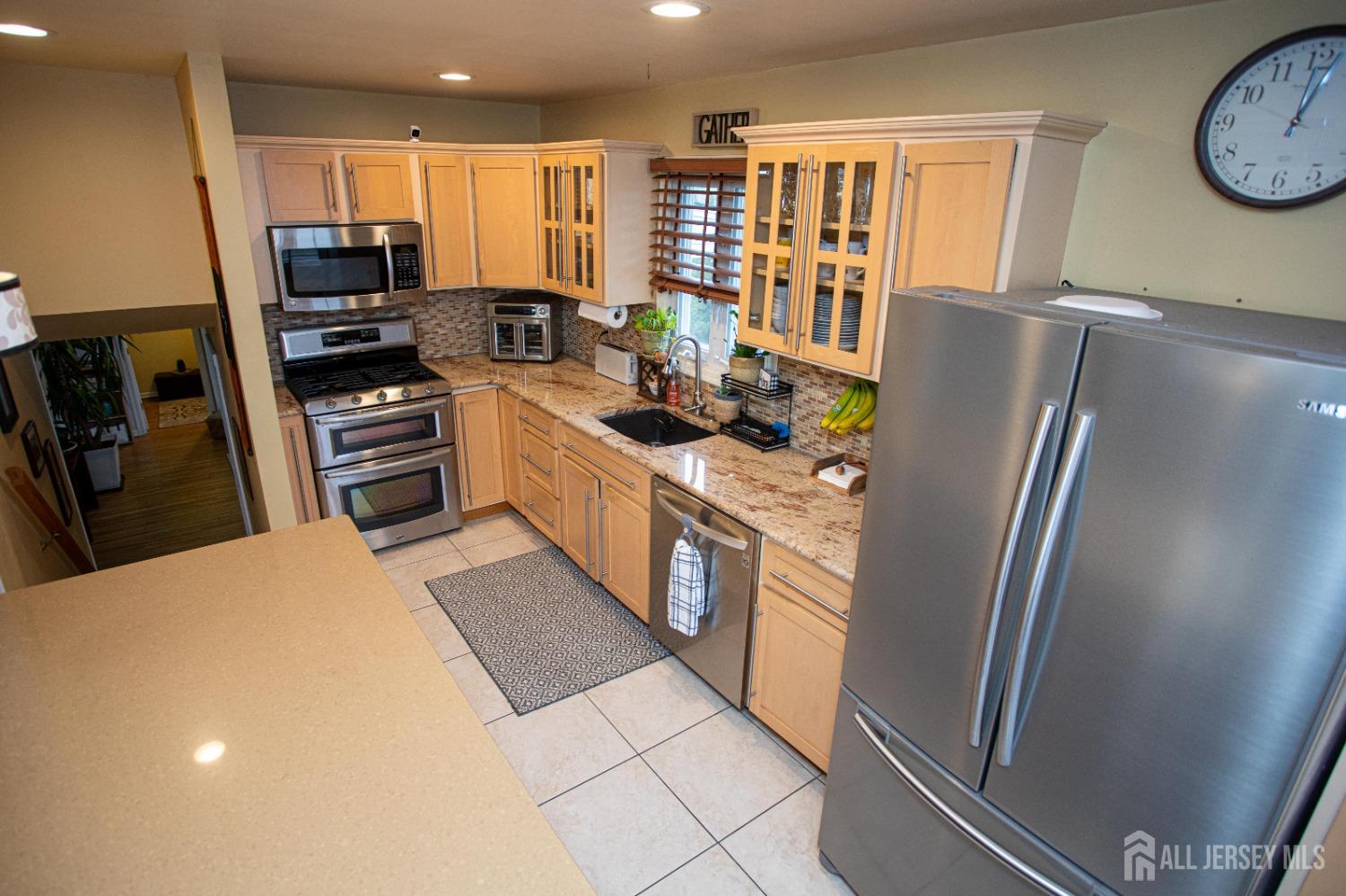 1 Wisz Place, Sayreville, New Jersey image 27
