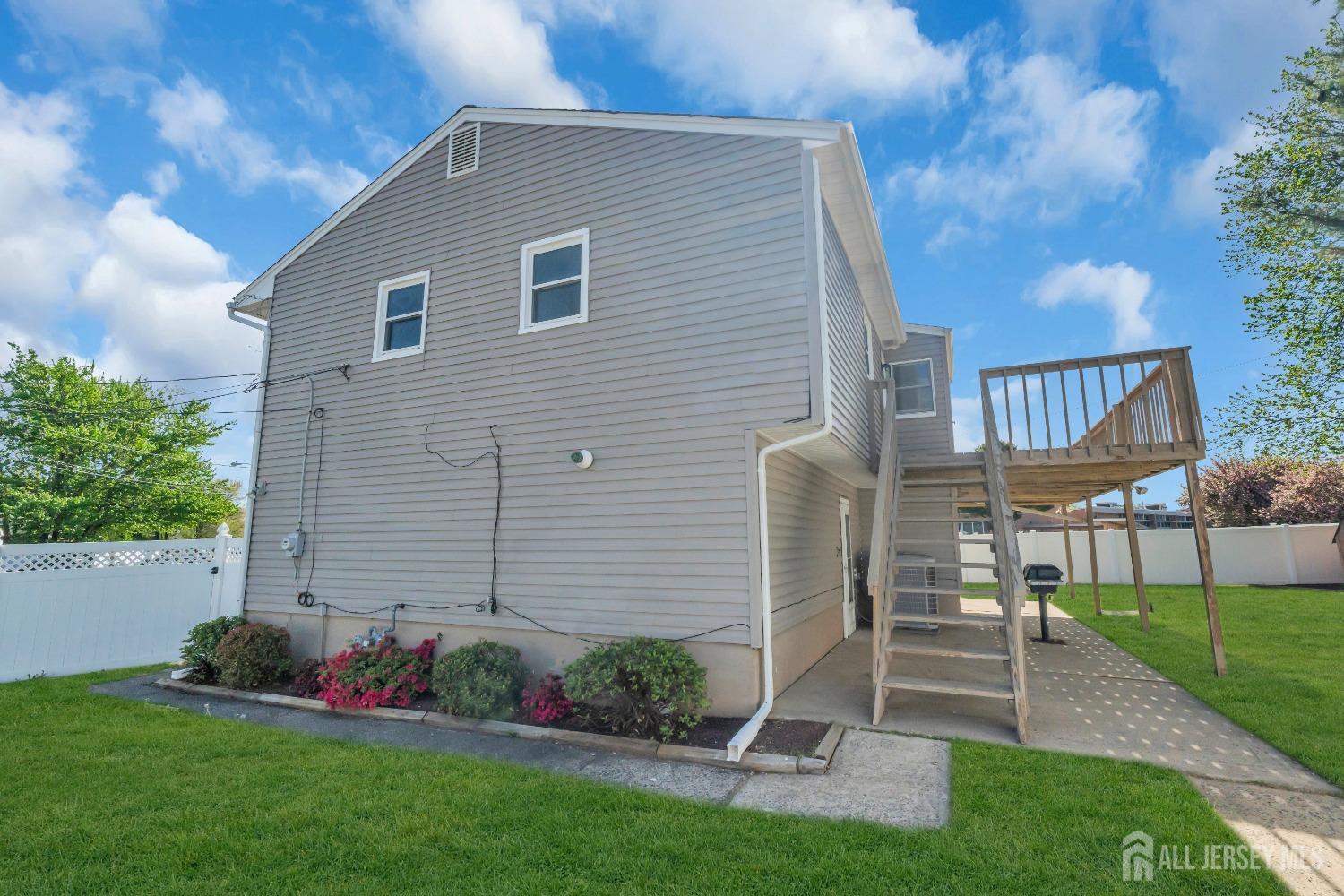 18 Velikan Place, Edison, New Jersey image 46