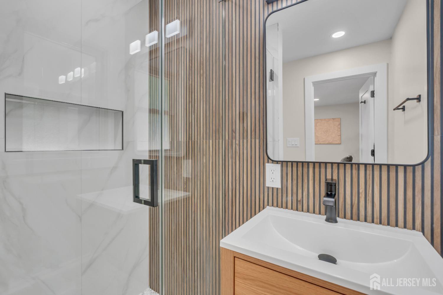 18 Velikan Place, Edison, New Jersey image 32