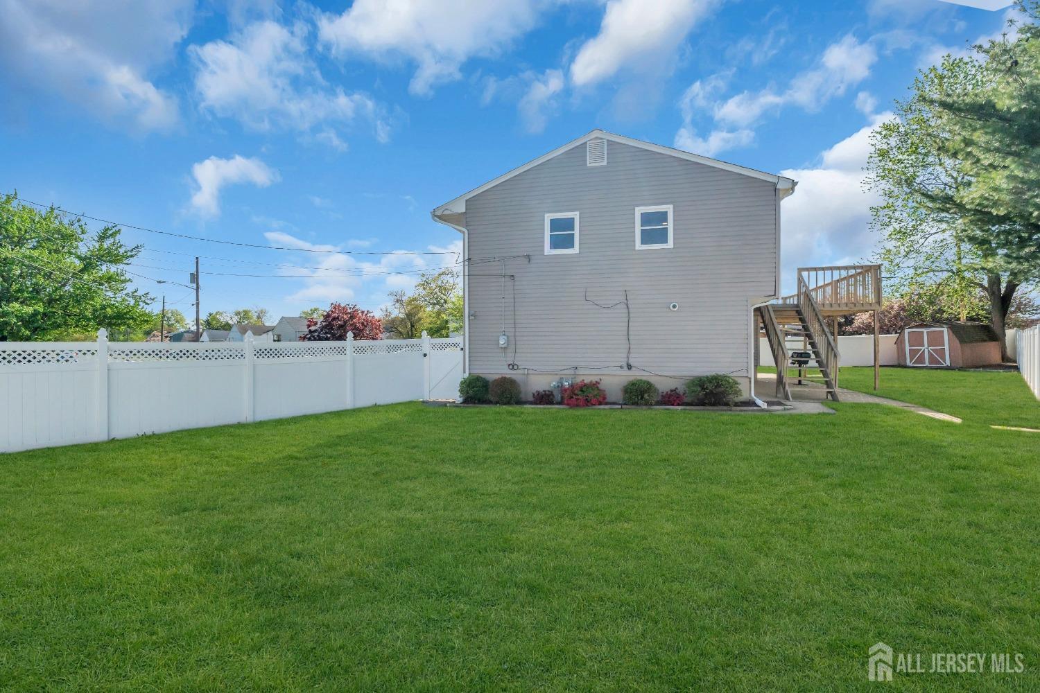 18 Velikan Place, Edison, New Jersey image 44