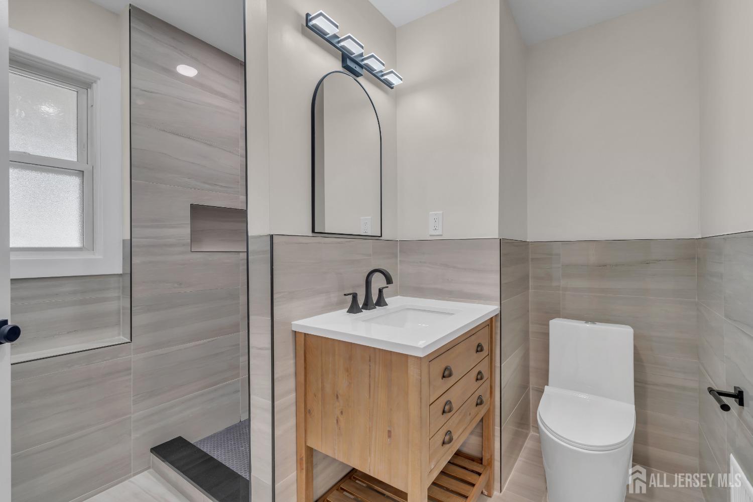 18 Velikan Place, Edison, New Jersey image 38