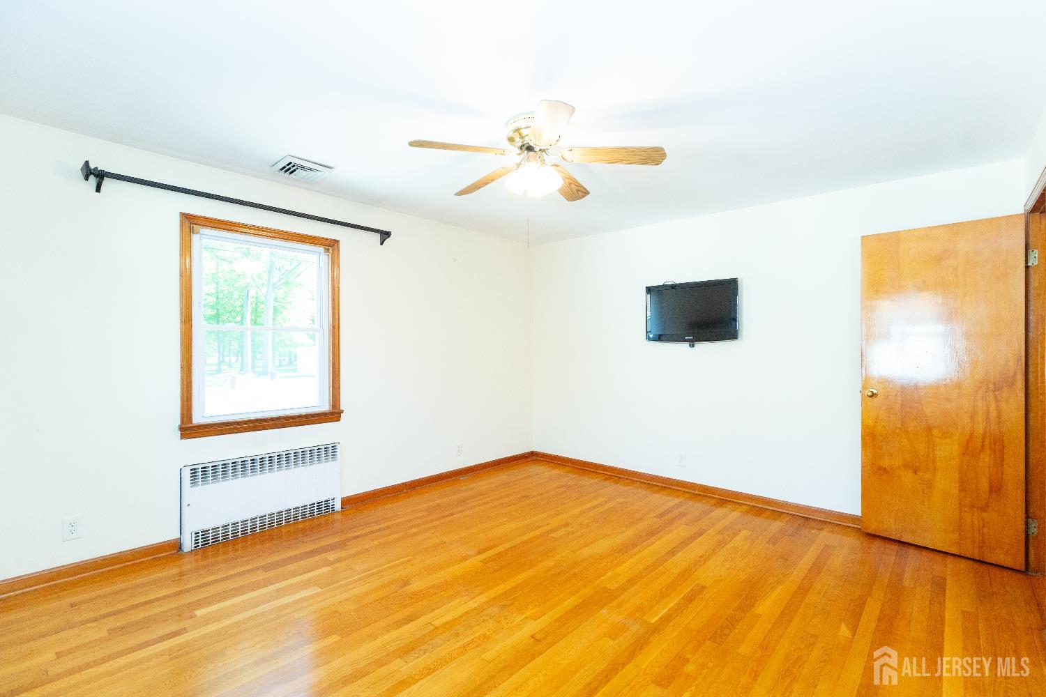 2624 Tremley Point Road, Linden, New Jersey image 16
