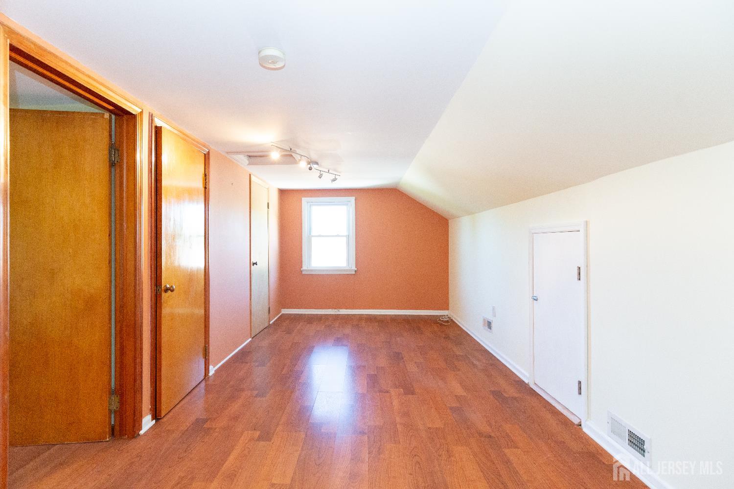 2624 Tremley Point Road, Linden, New Jersey image 28