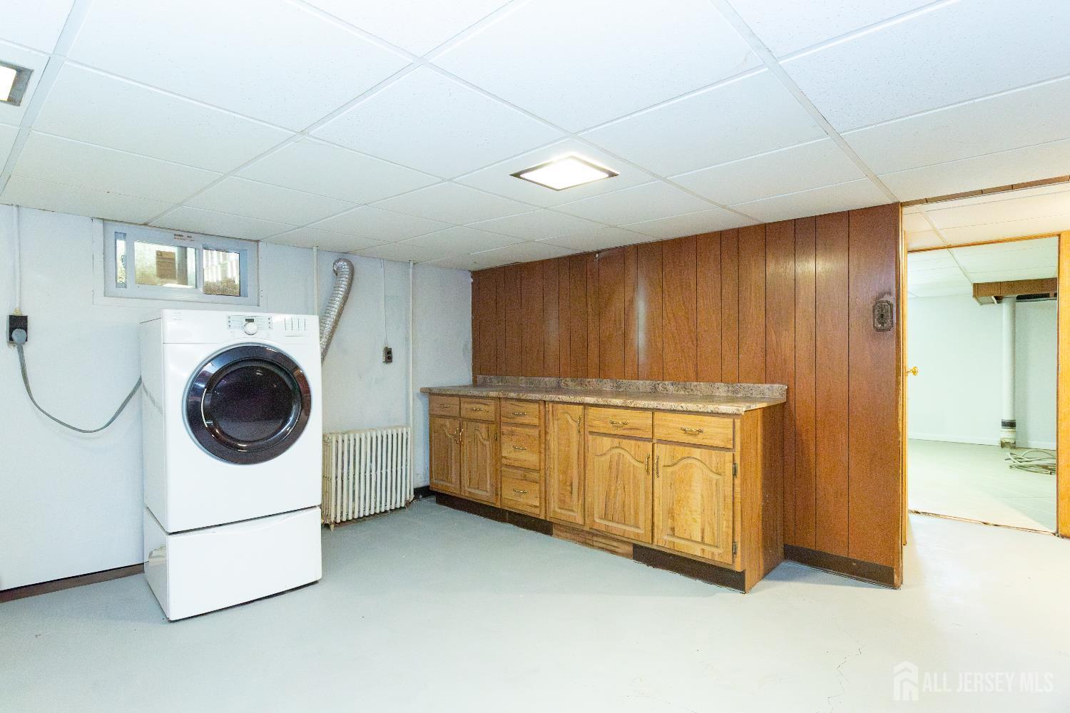 2624 Tremley Point Road, Linden, New Jersey image 37
