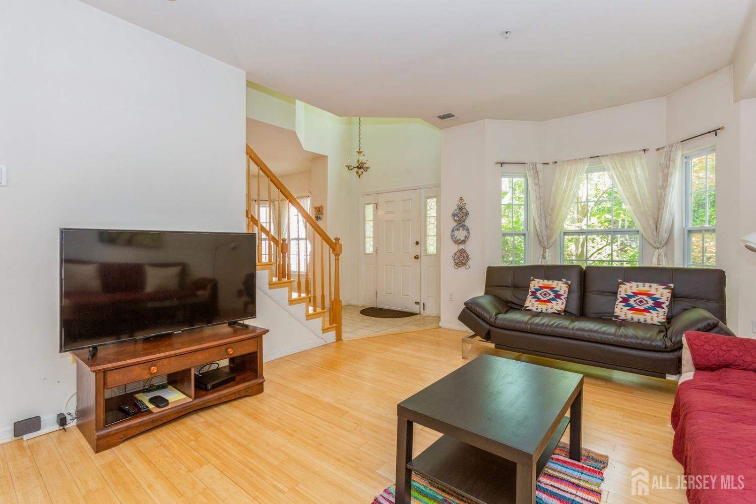 60 Forest Drive, Piscataway, New Jersey image 9