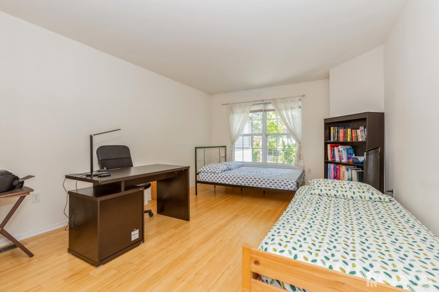 60 Forest Drive, Piscataway, New Jersey image 20