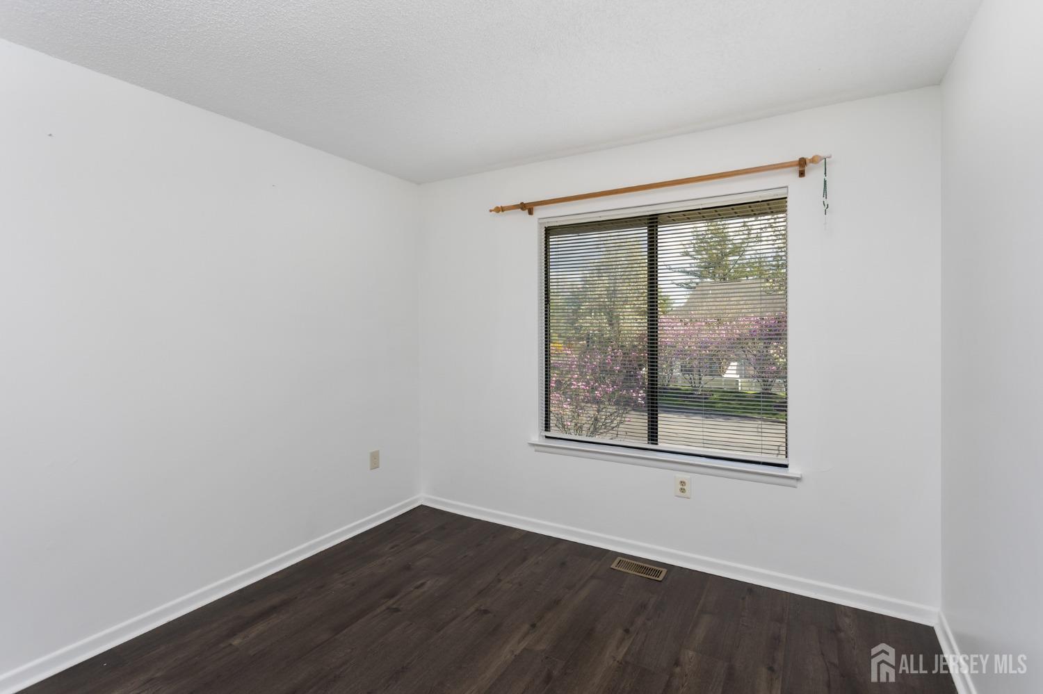 96 NE Hamsphire Drive, Plainsboro, New Jersey image 22