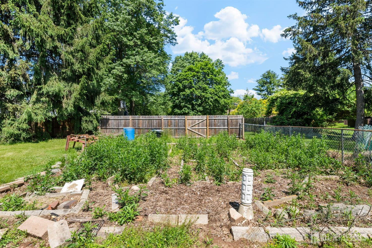 85 Hidden Lake Drive, North Brunswick, New Jersey image 48