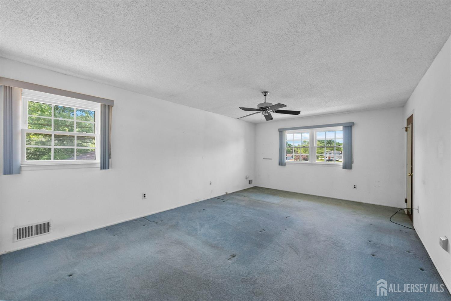 85 Hidden Lake Drive, North Brunswick, New Jersey image 30