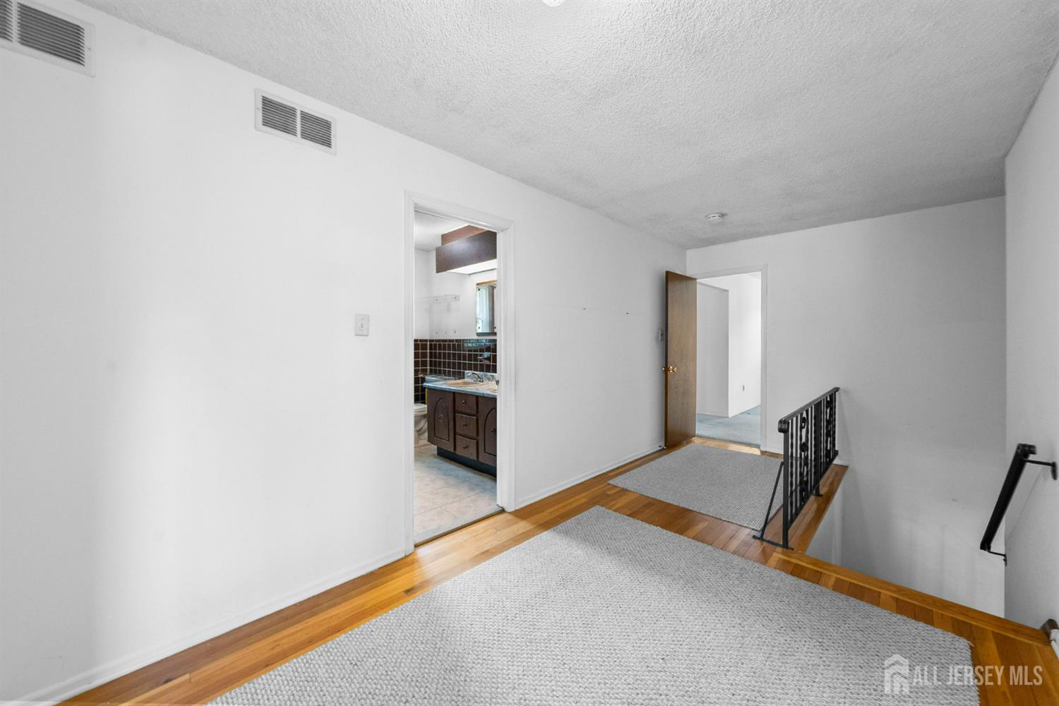 85 Hidden Lake Drive, North Brunswick, New Jersey image 28