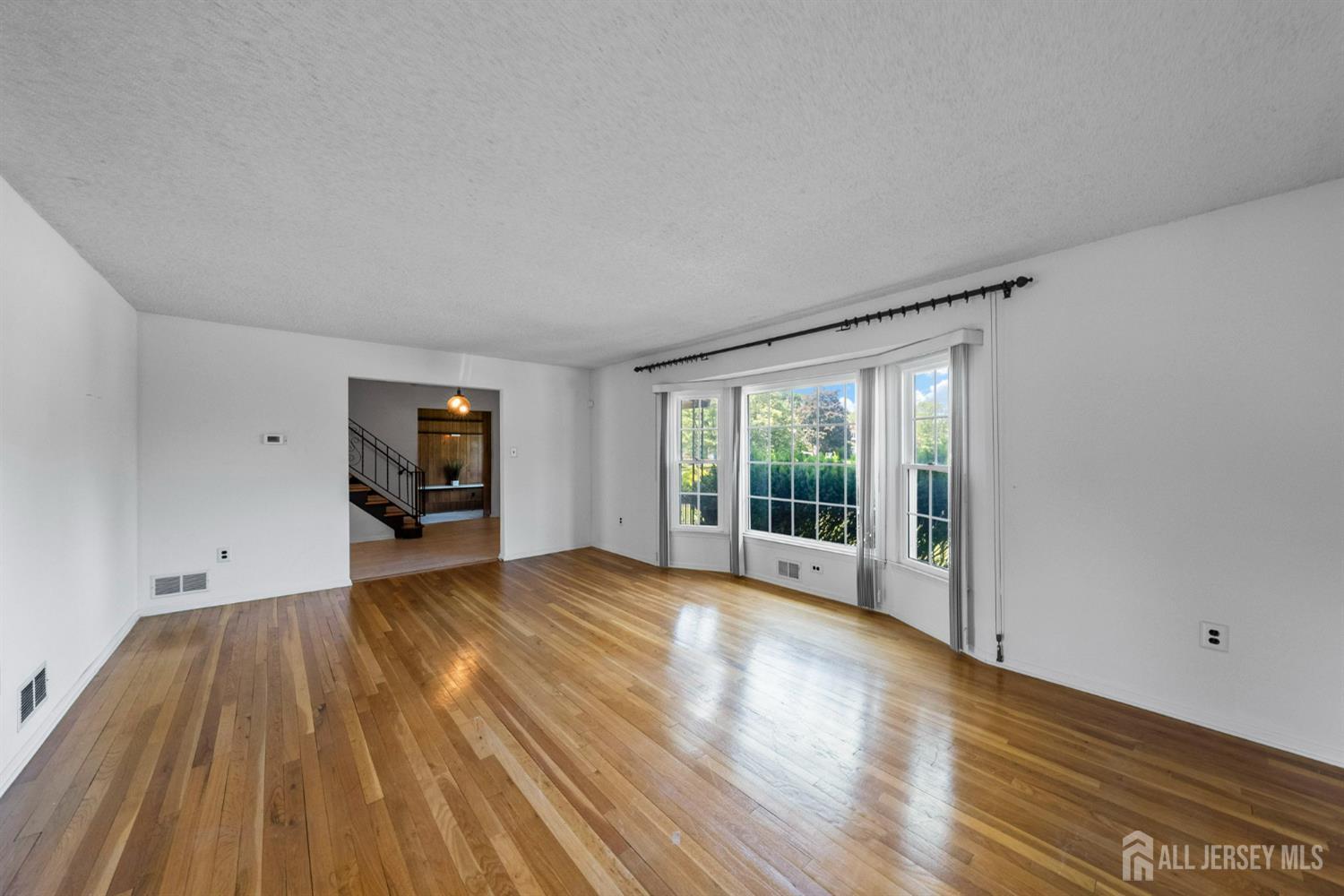 85 Hidden Lake Drive, North Brunswick, New Jersey image 11