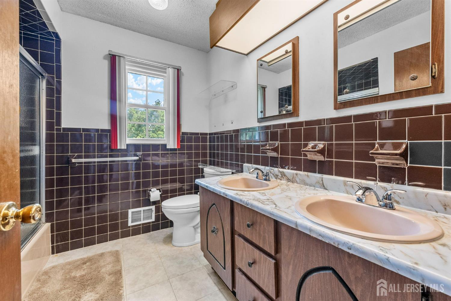 85 Hidden Lake Drive, North Brunswick, New Jersey image 42