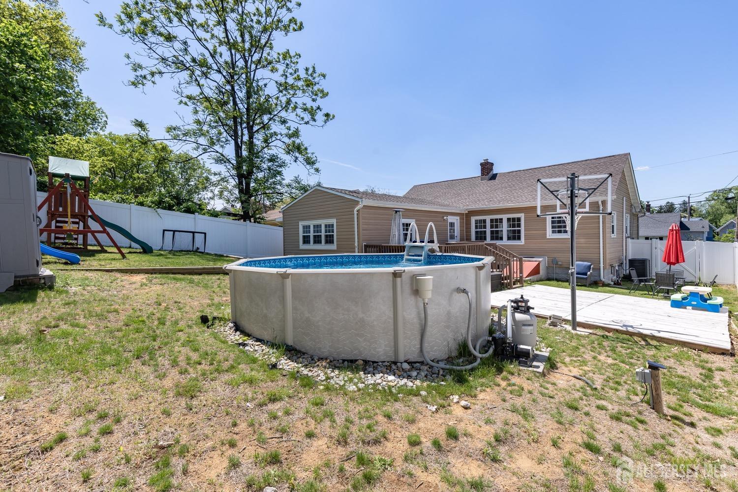 1712 Waterford Drive, Edison, New Jersey image 23