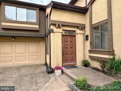Homes For Sale - 104 Sayre Drive<br/> Plainsboro, NJ 08540