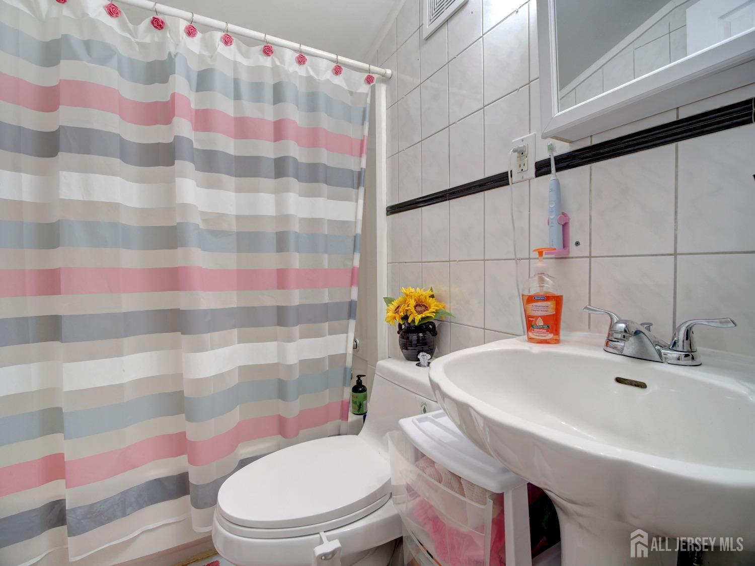 30 Mountain Avenue, Hazlet, New Jersey image 26