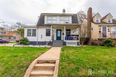 Homes For Sale - 902 Lee Avenue<br/> Middlesex County, North Brunswick, NJ 08902