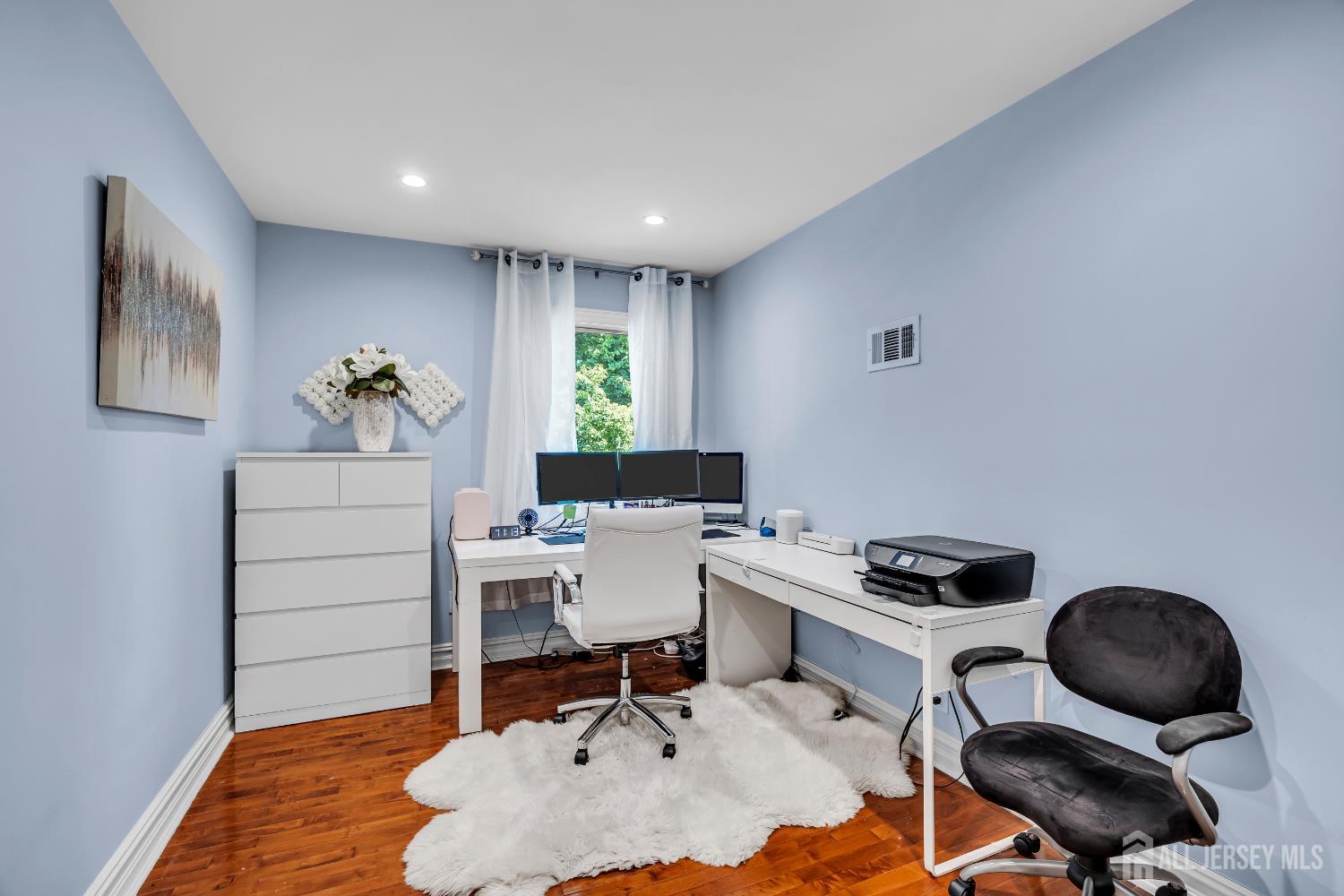 152 Redpine Loop, Old Bridge, New Jersey image 16