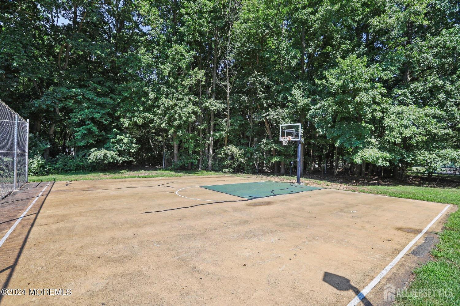 152 Redpine Loop, Old Bridge, New Jersey image 26