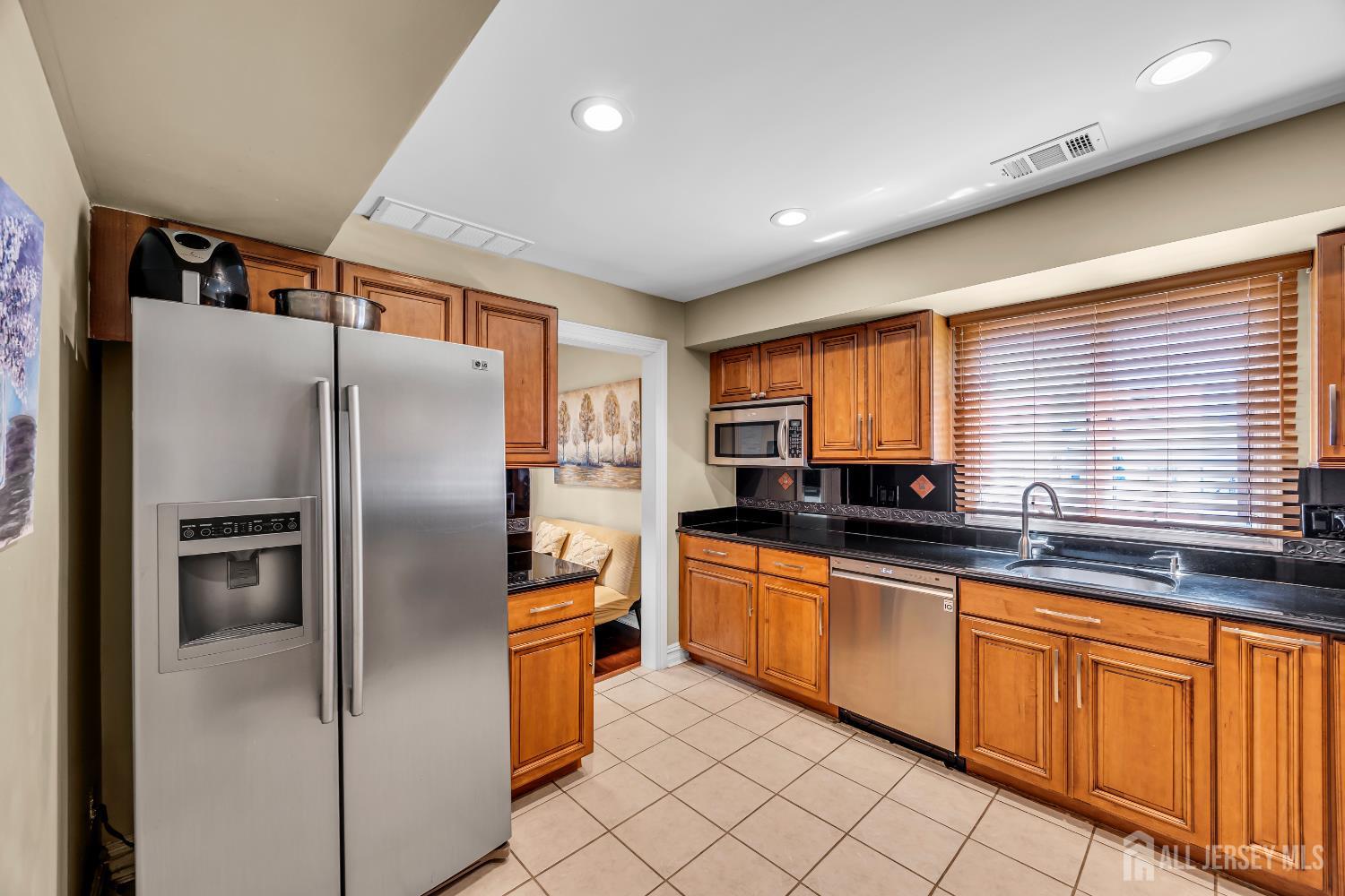 152 Redpine Loop, Old Bridge, New Jersey image 11