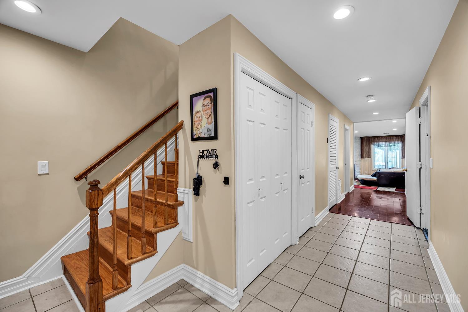 152 Redpine Loop, Old Bridge, New Jersey image 3