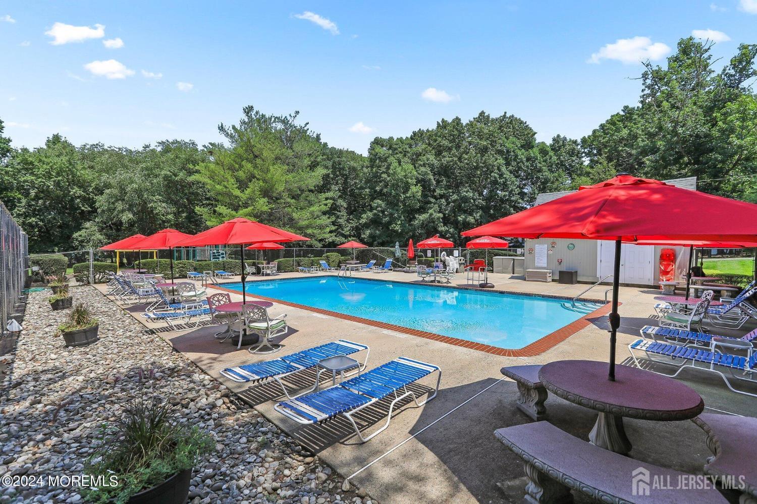 152 Redpine Loop, Old Bridge, New Jersey image 24