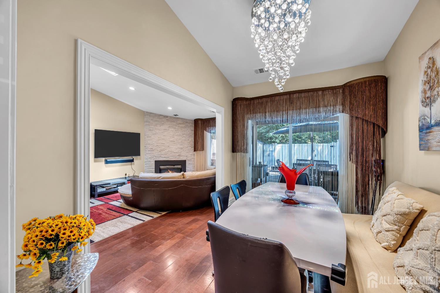 152 Redpine Loop, Old Bridge, New Jersey image 6