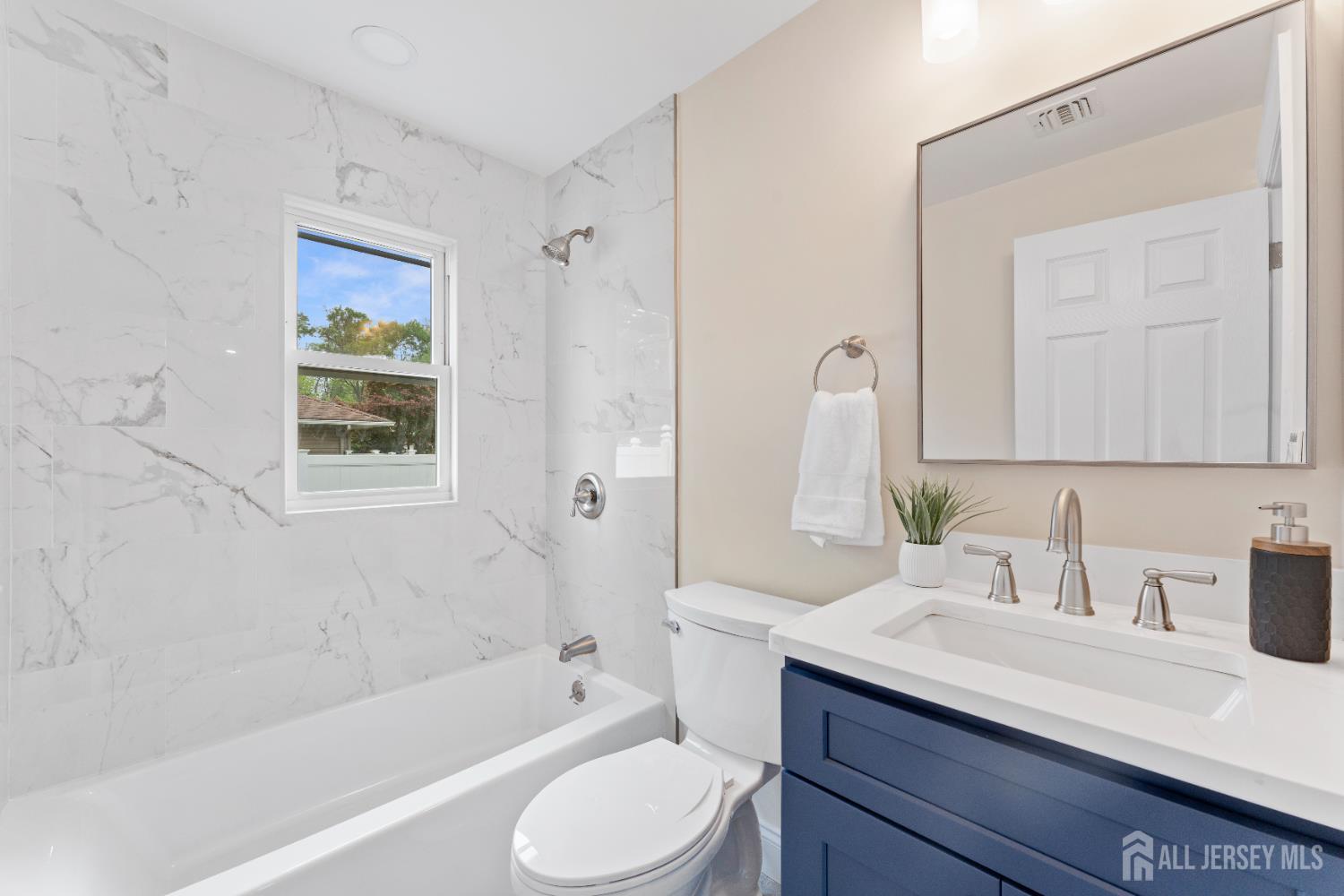 413 Main Street, Middlesex, New Jersey image 11