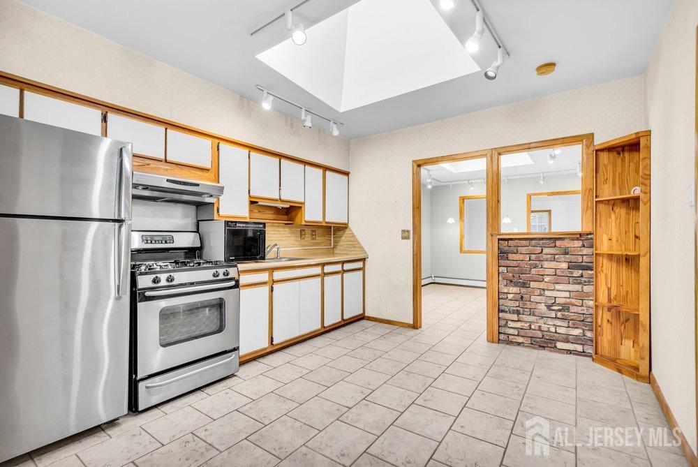 75 Lafayette Street, Milltown, New Jersey image 13