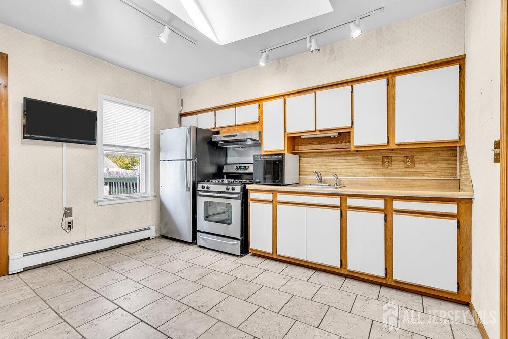 75 Lafayette Street, Milltown, New Jersey image 12