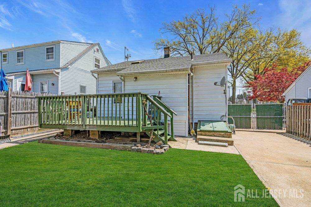 75 Lafayette Street, Milltown, New Jersey image 33