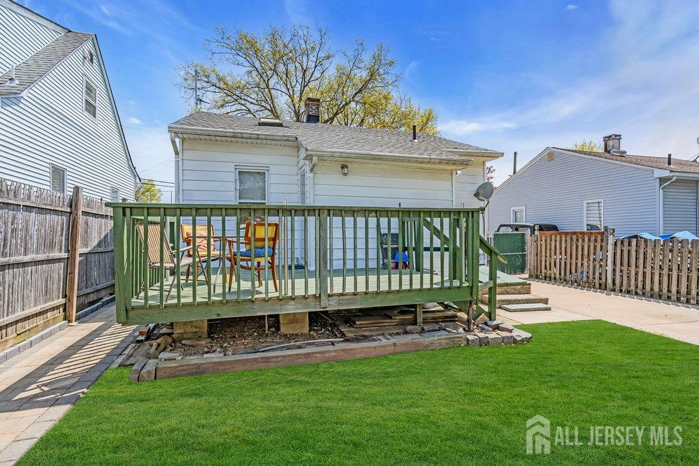 75 Lafayette Street, Milltown, New Jersey image 34