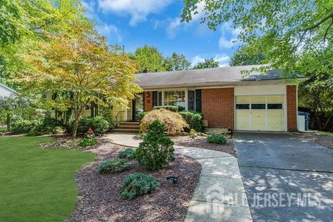 Homes For Sale - 1430 Kearney Drive<br/> Middlesex County, North Brunswick, NJ 08902