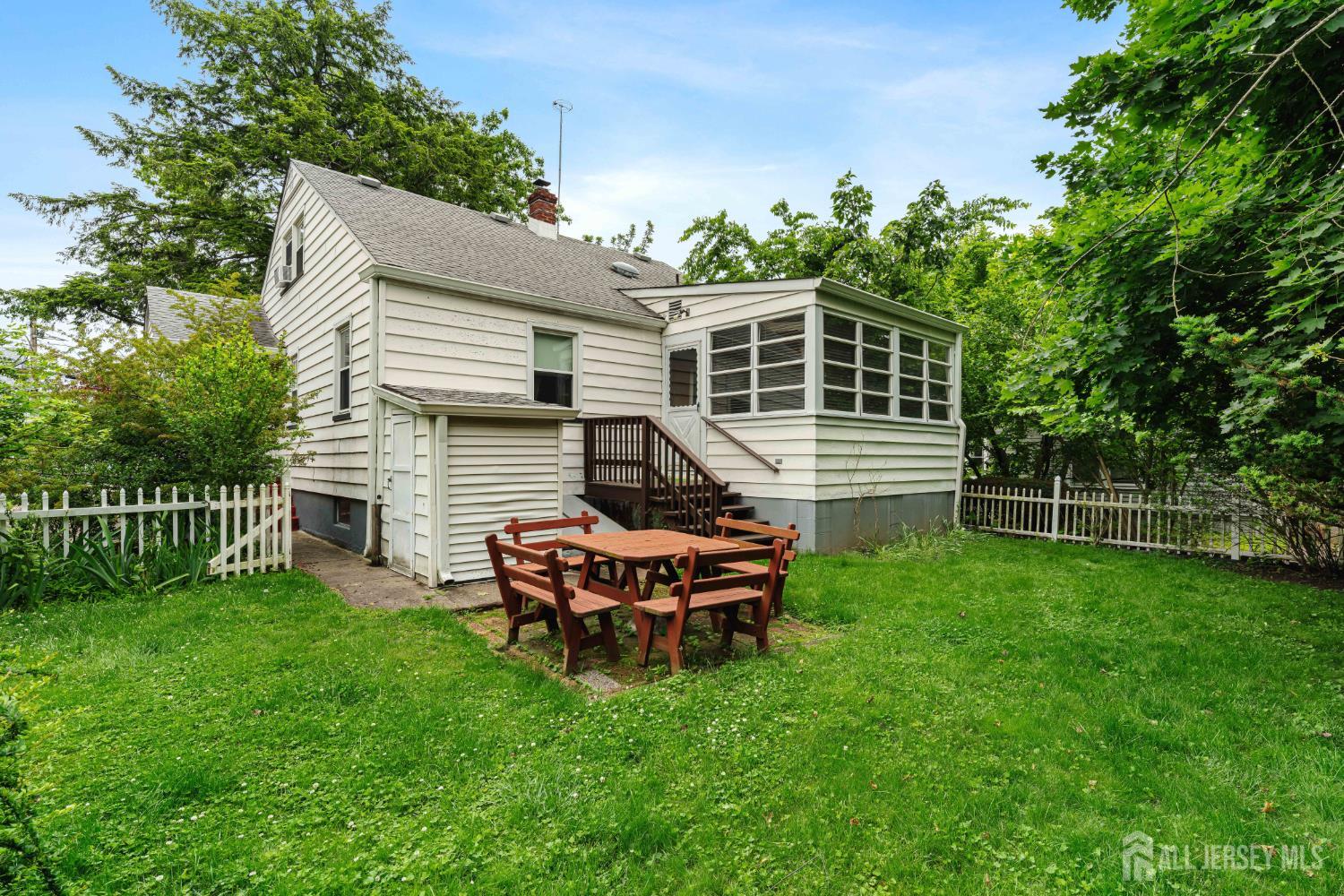 348 S 3rd Avenue