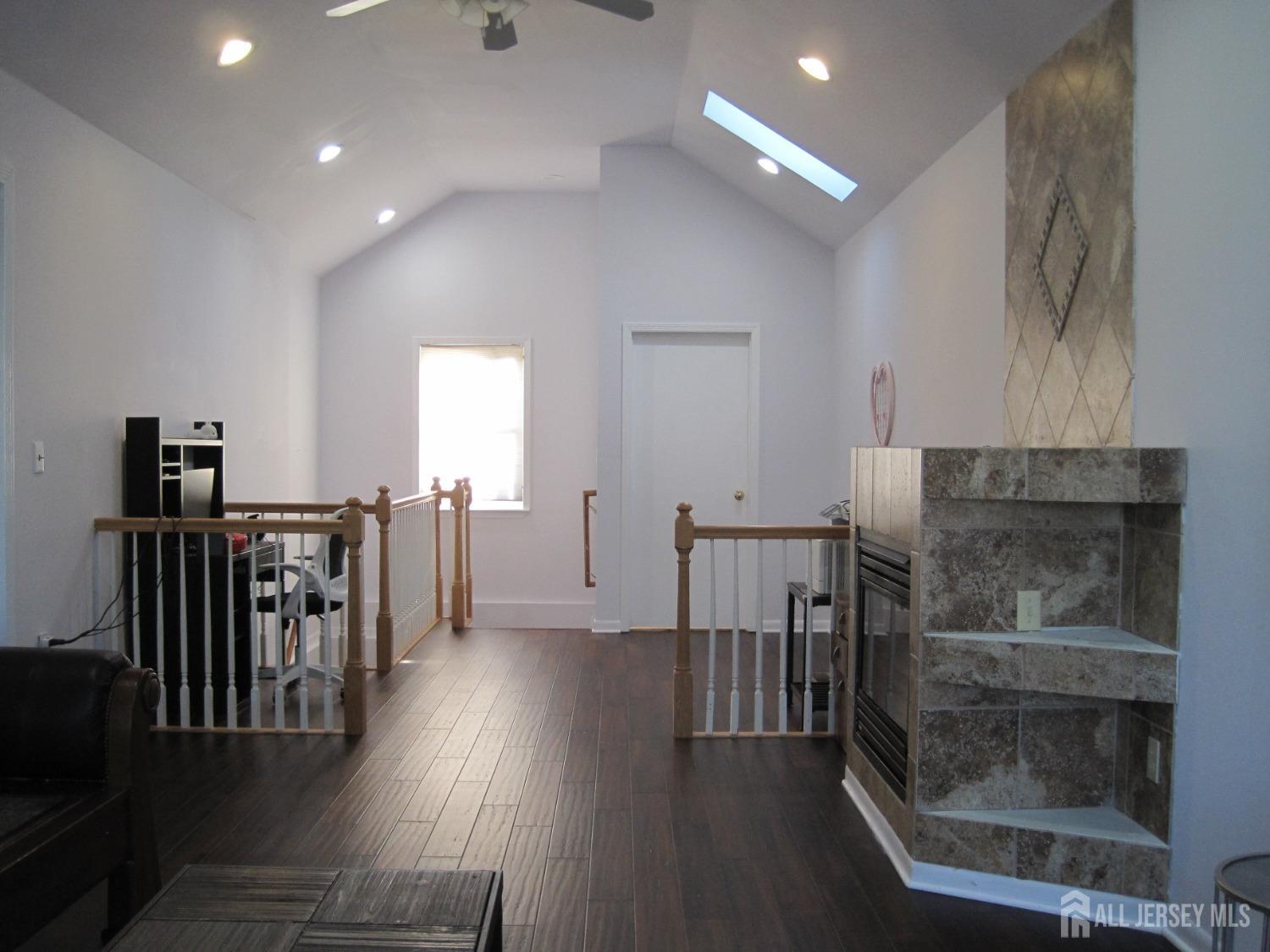 9 Salem Road, East Brunswick, New Jersey image 16